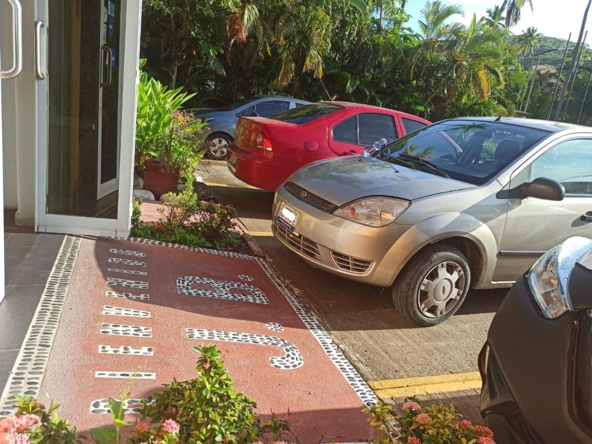 Hotel J.B. ซีฮัวตาเนโค ภายนอก รูปภาพ